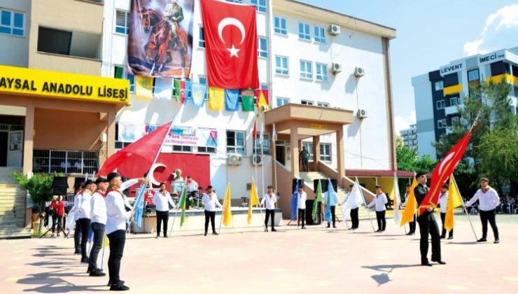 Yusuf Baysal Anadolu Lisesi’nde Türk Dünyası Şenliği düzenlendi