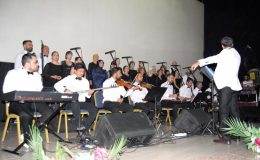 Muzaffer Atıcı Müzik Evi Sanat Atölyesi,  Türk Müziği Topluluğundan Ruh dinlendiren Konser