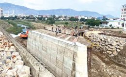Şevkiye Mahallesi’ne yapılan köprü son aşamasına geldi