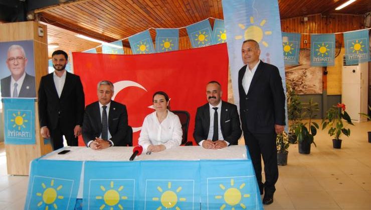 İyİ Parti Genel Başkan Yardımcısı Ayyüce Türkeş Kozan’da Temaslarda Bulundu
