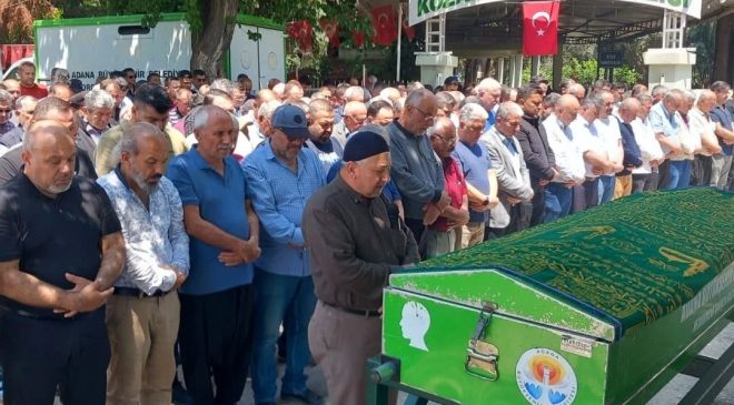 Eğitimci Yücel Yüce annesini kaybetti