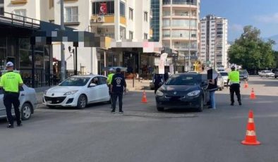 Kozan’da Aranan 3 Şahıs Polis Tarafından Yakalandı