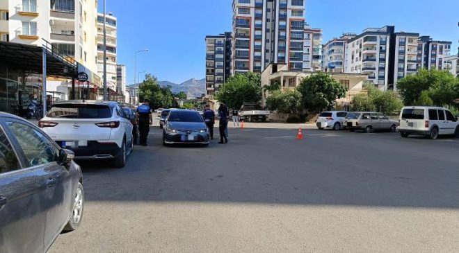Uyuşturucu Satıcısı 3 şahıs yakalandı
