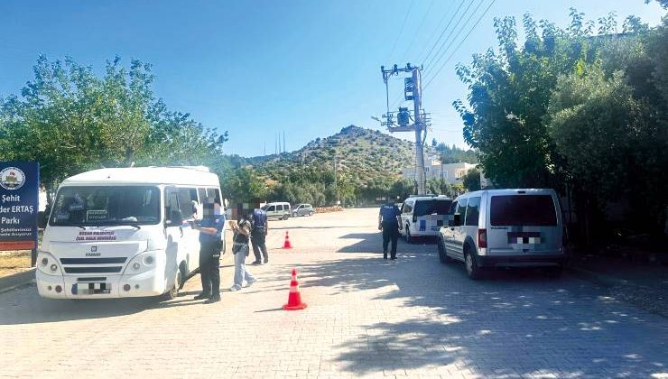 KOZAN’DA UYUŞTURUCU SATICISI 4 ŞAHIS YAKALANDI