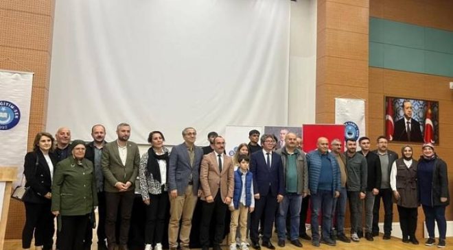 Artvin’de “Kamusal Alanda Ahlâk, Hukuk ve Adalet” Konferansı Düzenlendi