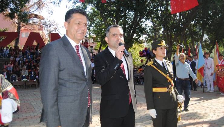 Kozan’da Cumhuriyet Bayramı’nın 102. Yılı Kutlandı