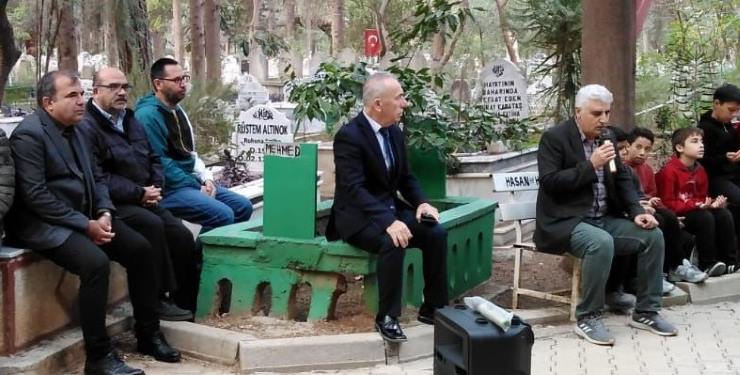 Şehit Öğretmen Lütfi Ölmez’in Kabri Ziyaret Edildi