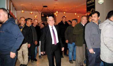 Kozan Marangozlar Odasında Üzeyir Öztürk Güven Tazeledi