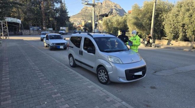 Kozan’da “Güven” Mesaisi: 2 Tutuklama, Çok Sayıda Cezai İşlem