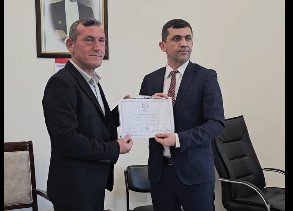 Mahmutlu Mahallesi Muhtarı Soner Özev, mazbatasını aldı