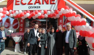 Çeviker Eczanesi Açıldı