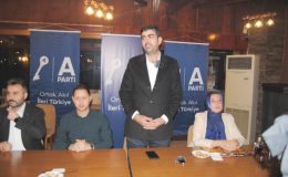 Gürdal Topal ve ekipleri Ramazan ayının ilk iftarını basına verdiler…