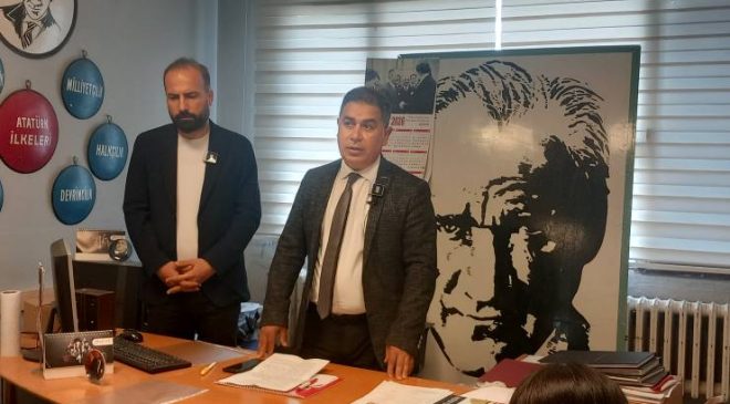 Kozan’da Atatürk Büstü tartışması