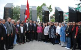 Adnan Menderes Parkı Şehitler Anıtı Dualarla Açıldı