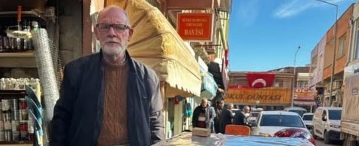 Muhallebici Yücel Bakar  kalp krizi sonucu hayatını kaybetti…