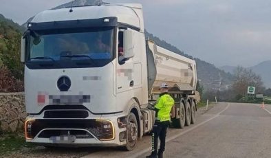 Kozan’da Uyuşturucu Satıcısı 6 Kişi Yakalandı