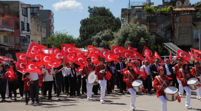 Kozan’da 19 Mayıs Atatürk’ü Anma, Gençlik ve Spor Bayramı kutlandı