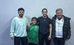 Milli Sporcumuz Hatice Nur Sarı güreşçilerimize moral verdi
