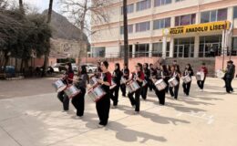 Kozan Lisesi Bando Takımı Saim bey ve Şehitlerimiz Hatırası için yürüyecek…