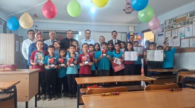 Kozan’da 25 Bin Öğrenci Karne Heyecanıyla Tatile Girdi