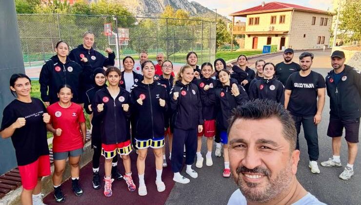 Kozan’da ilk defa bir milli takım kamp yapıyor…